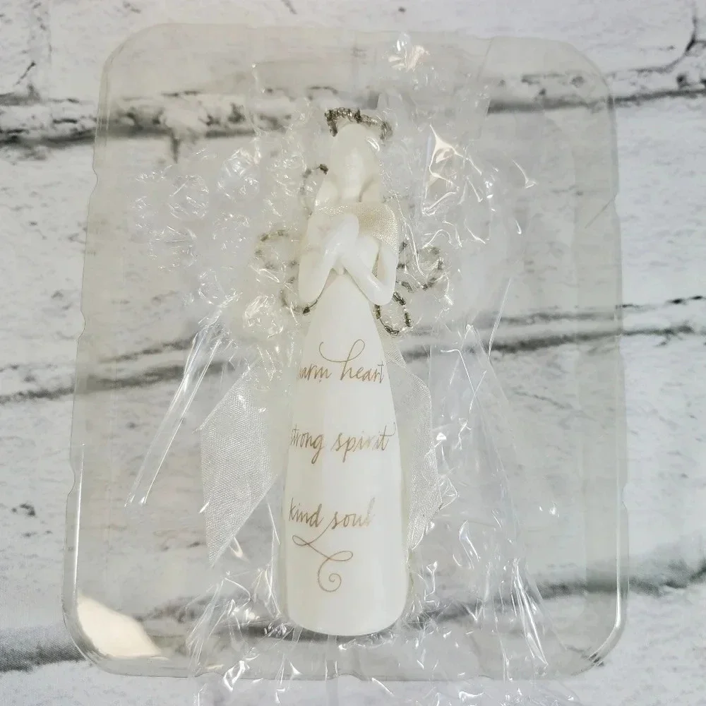 2007 Angel With Heart Hallmark Keepsake Collectors Ornament HM3